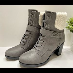 NEW Calvin Klein Women’s Suede Fuax Fur Block Heeled Ankle Boots Gray 9.5